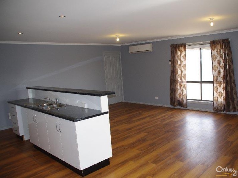 17 Chapman Road, Moonta Bay SA 5558