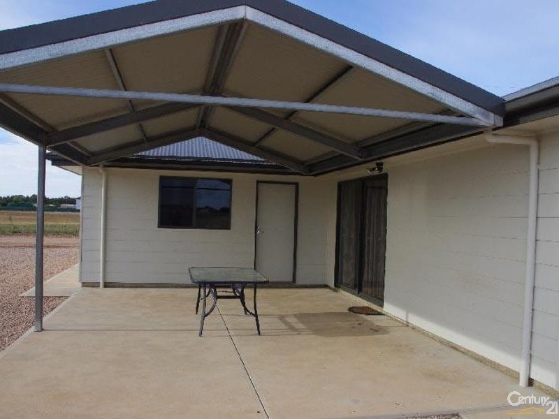 17 Chapman Road, Moonta Bay SA 5558