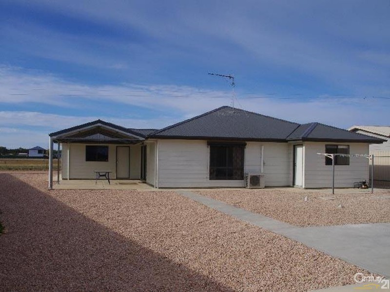 17 Chapman Road, Moonta Bay SA 5558