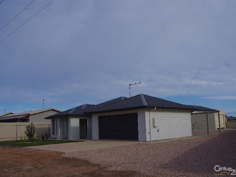 17 Chapman Road, Moonta Bay SA 5558