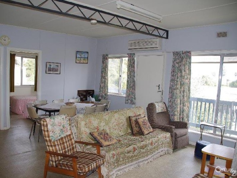 11 Cunliffe Street, Port Hughes SA 5558