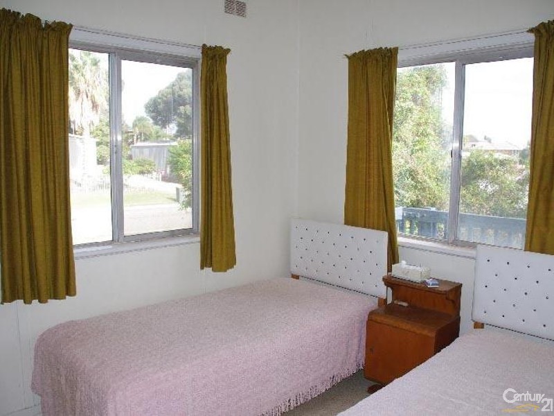 11 Cunliffe Street, Port Hughes SA 5558