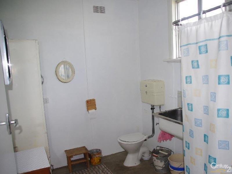 11 Cunliffe Street, Port Hughes SA 5558