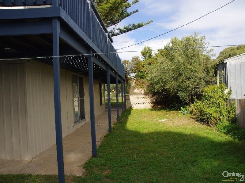 11 Cunliffe Street, Port Hughes SA 5558