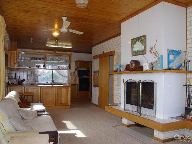 10 Kemp Place, Moonta Bay SA 5558