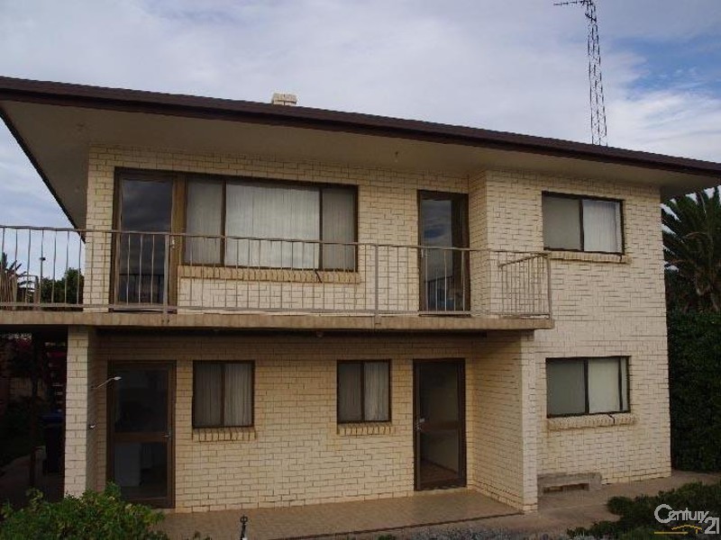 10 Kemp Place, Moonta Bay SA 5558