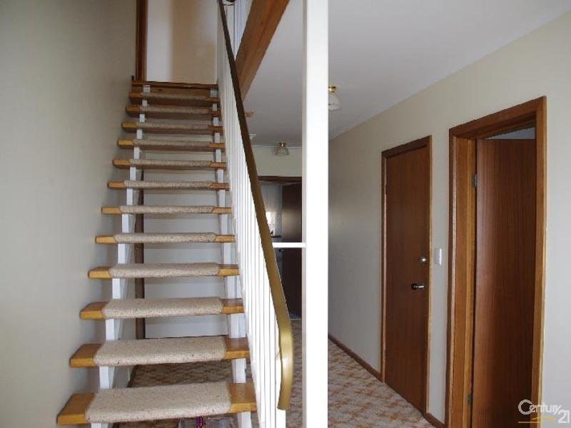 10 Kemp Place, Moonta Bay SA 5558