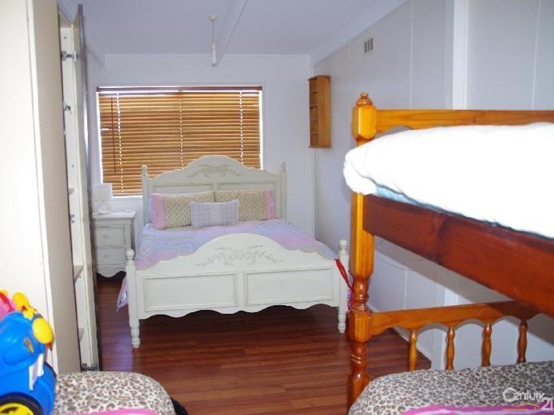 5 Olive Place, Moonta Bay SA 5558