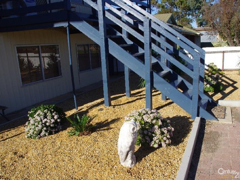 5 Olive Place, Moonta Bay SA 5558