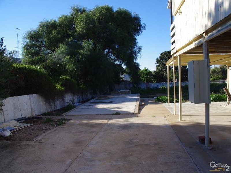 5 Olive Place, Moonta Bay SA 5558