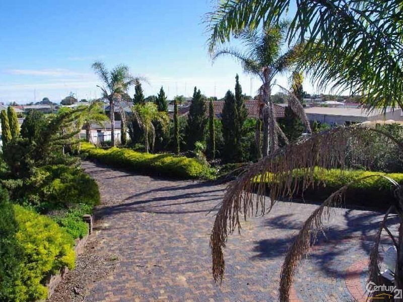 5 Learmond Court, Moonta Bay SA 5558