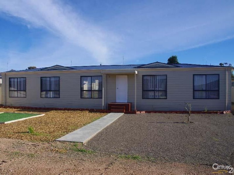 21 Chapple Street, Moonta Bay SA 5558