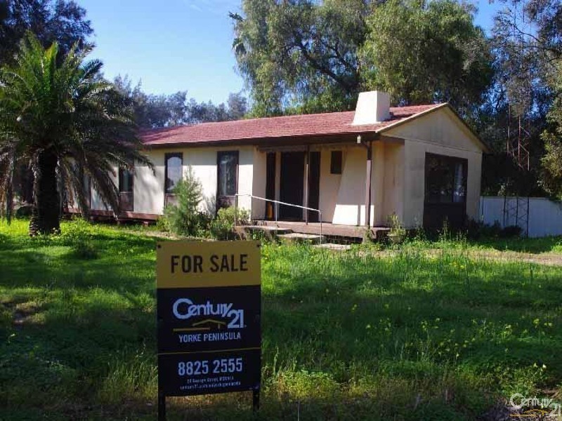 17 Bay Road, Moonta SA 5558