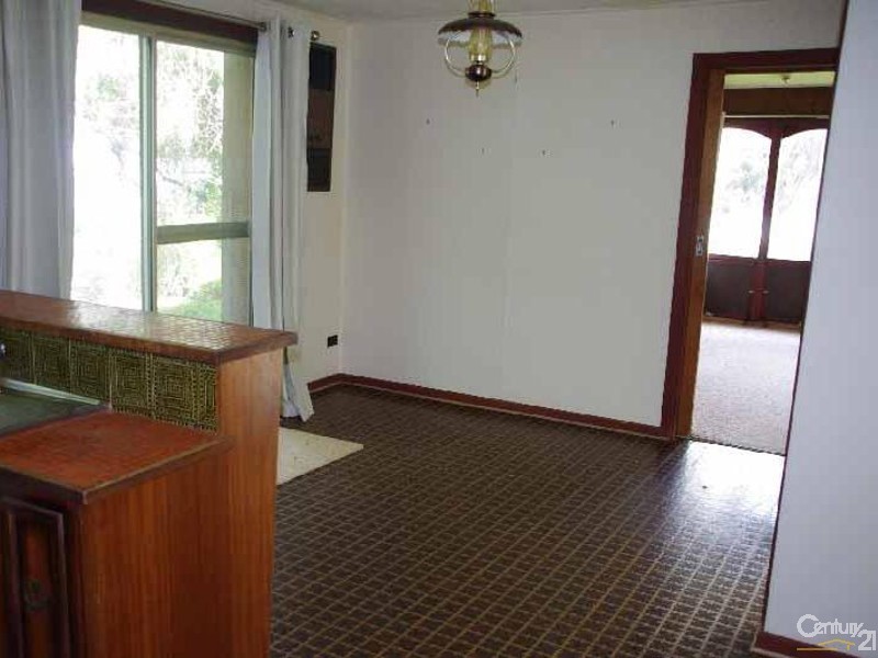 17 Bay Road, Moonta SA 5558