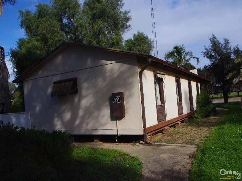 17 Bay Road, Moonta SA 5558