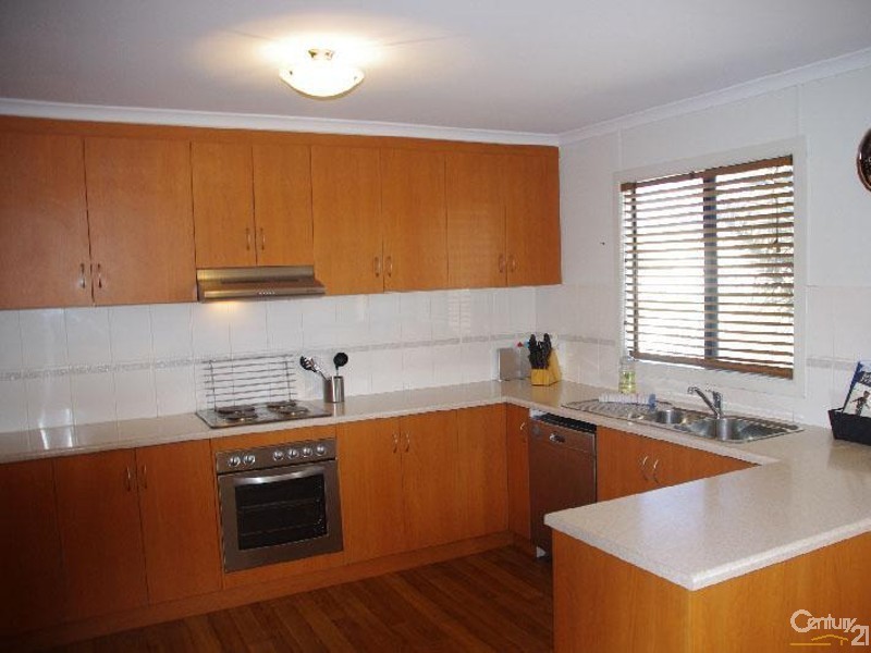 10 Andrew Street, Moonta Bay SA 5558
