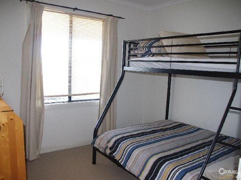 10 Andrew Street, Moonta Bay SA 5558