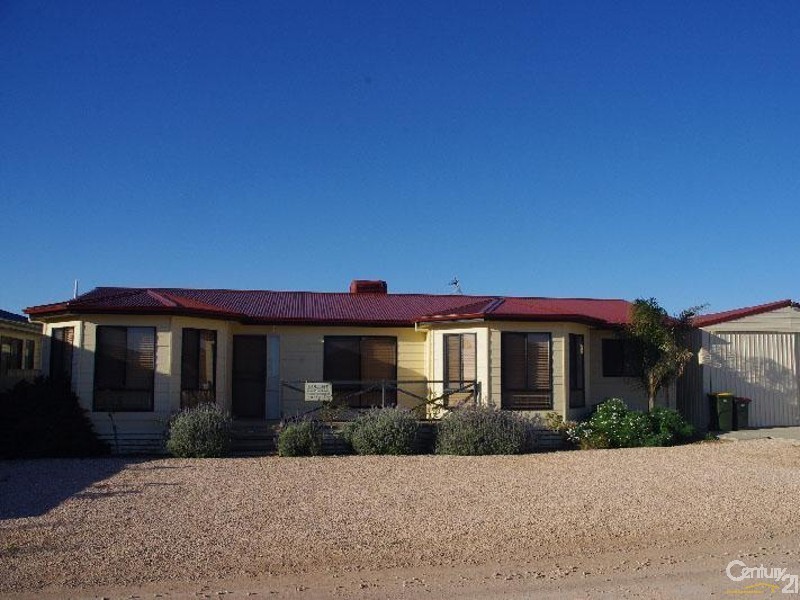 10 Andrew Street, Moonta Bay SA 5558