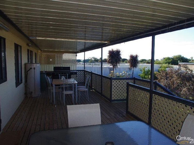 10 Andrew Street, Moonta Bay SA 5558