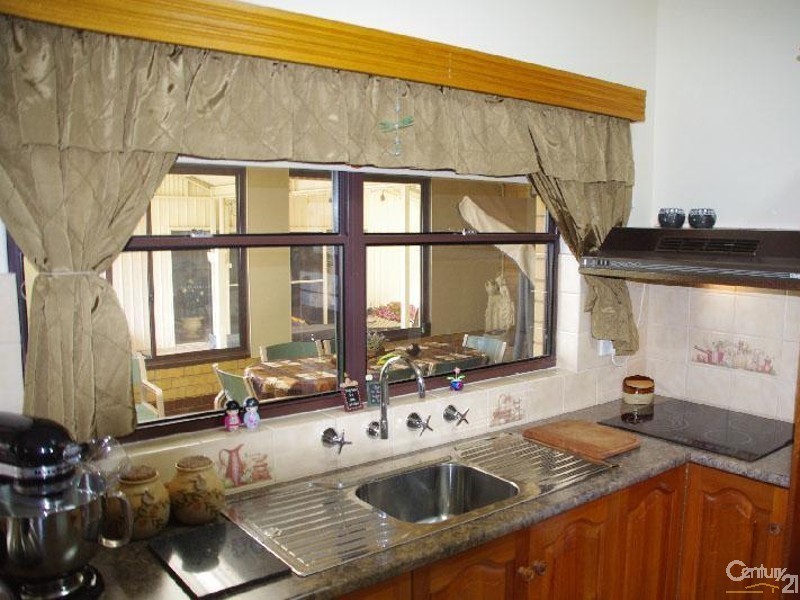 41 Bay Road, Moonta Bay SA 5558