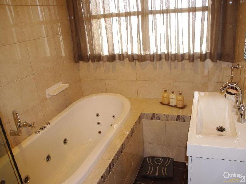 41 Bay Road, Moonta Bay SA 5558