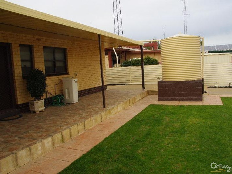 41 Bay Road, Moonta Bay SA 5558