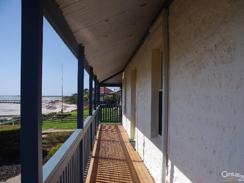 2 Herbert Street, Moonta Bay SA 5558