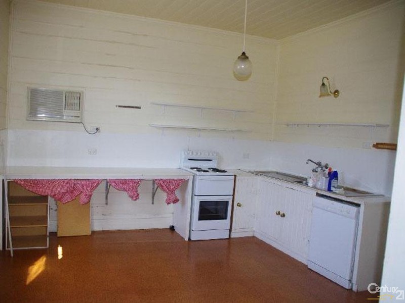 2 Herbert Street, Moonta Bay SA 5558