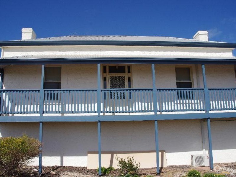 2 Herbert Street, Moonta Bay SA 5558