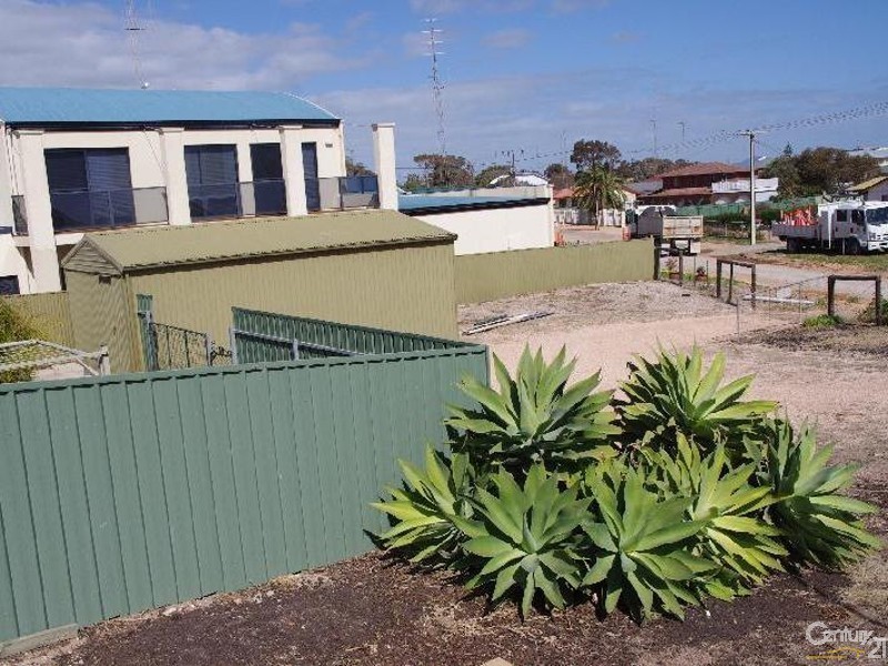 2 Herbert Street, Moonta Bay SA 5558