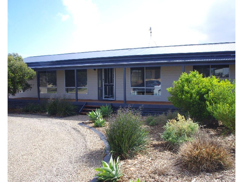 5 Loller Street, Moonta Bay SA 5558