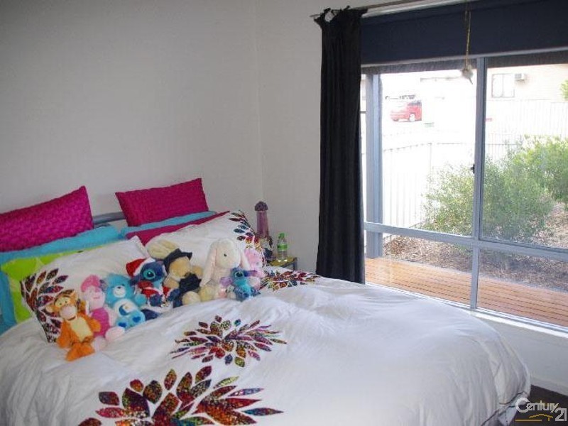 5 Loller Street, Moonta Bay SA 5558