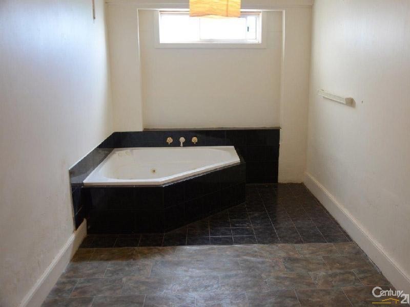 14 William Street, Moonta SA 5558