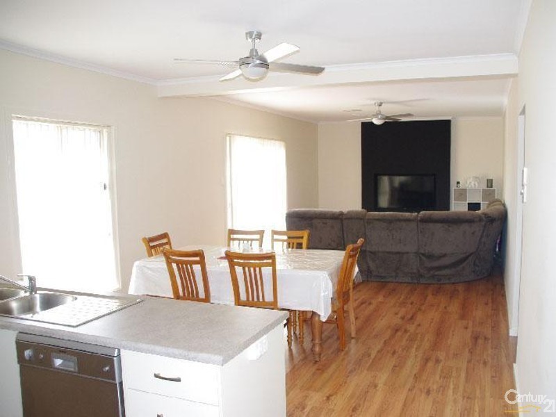 34 Bray Street, Moonta Bay SA 5558