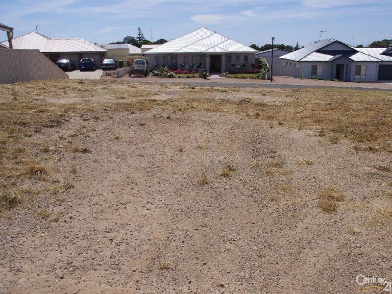 20 Sanders Street, Moonta Bay SA 5558