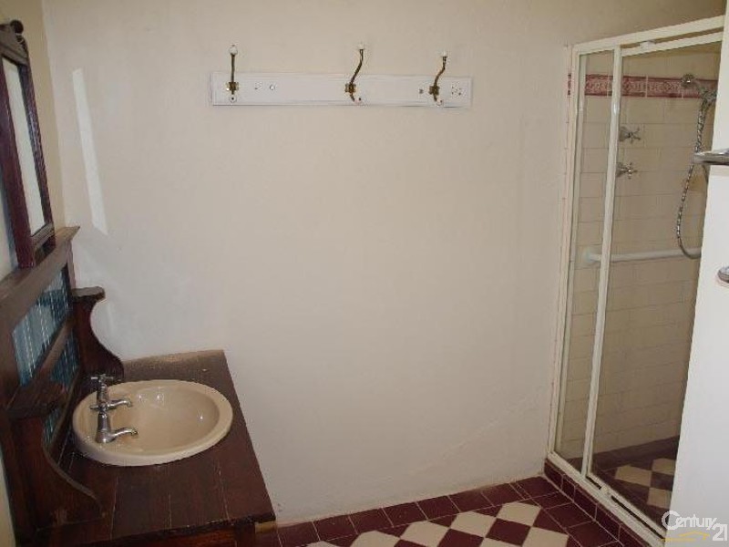 27 Robert Street, Moonta SA 5558