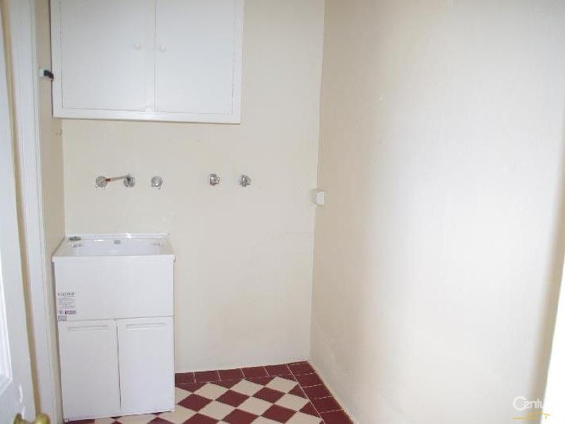 27 Robert Street, Moonta SA 5558