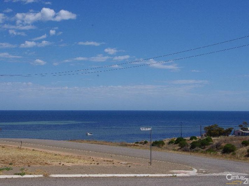 6 Broughton Terrace, Tickera SA 5555