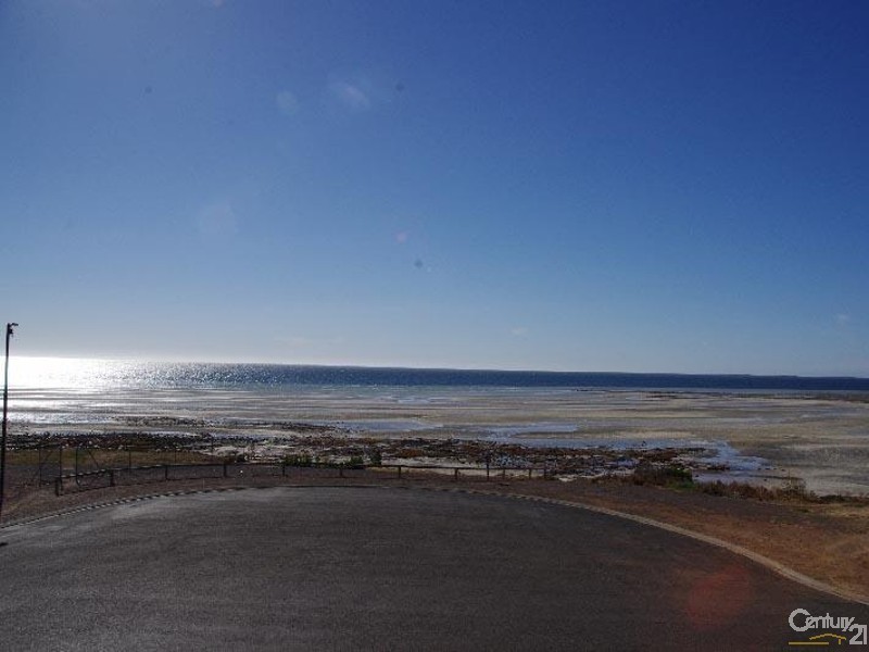 Unit 3 2 Marine Parade, Moonta Bay SA 5558