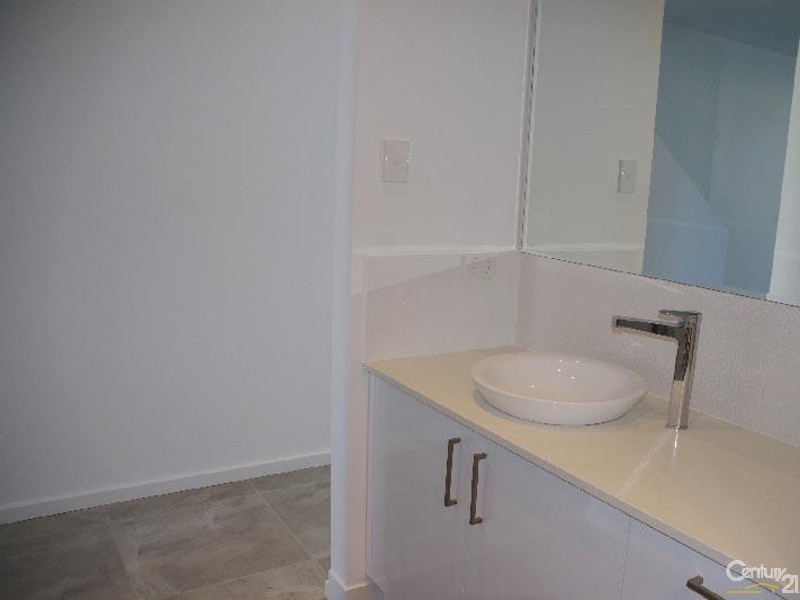Unit 3 2 Marine Parade, Moonta Bay SA 5558