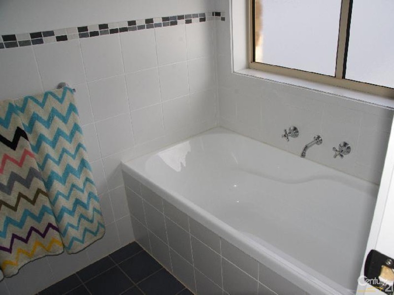 7 2-4 Gulf Street, Moonta Bay SA 5558