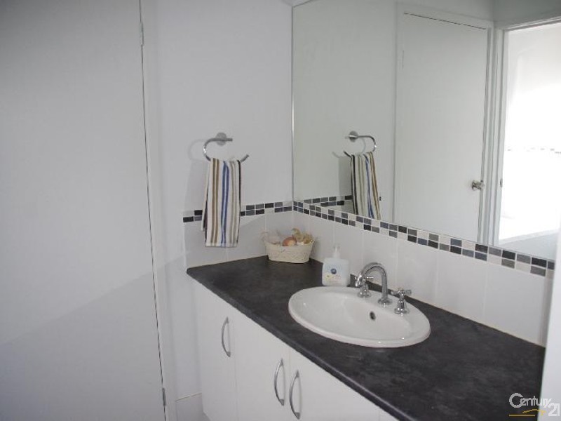 7 2-4 Gulf Street, Moonta Bay SA 5558