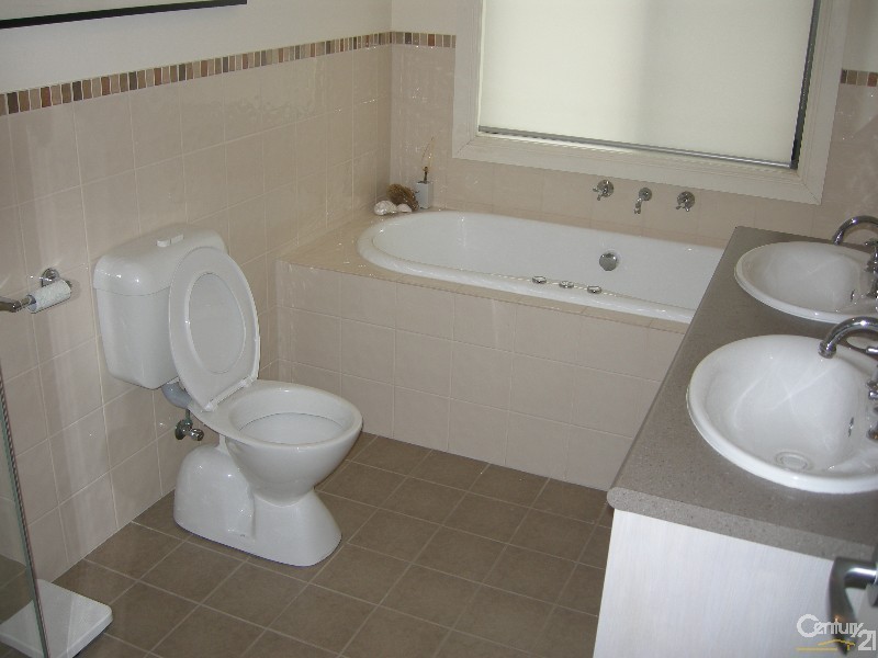 9 Freeman Court, Moonta Bay SA 5558