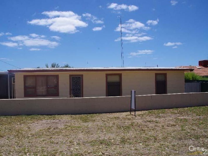 8 Kitto Road, Moonta Bay SA 5558