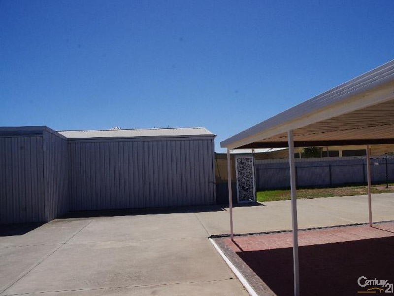 25 Ernest Terrace, Wallaroo SA 5556