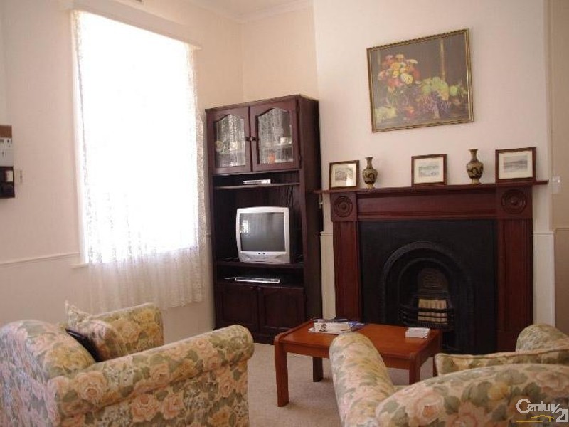 72 George Street, Moonta SA 5558
