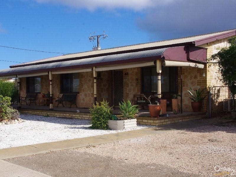 5 Kadina Road, Moonta SA 5558