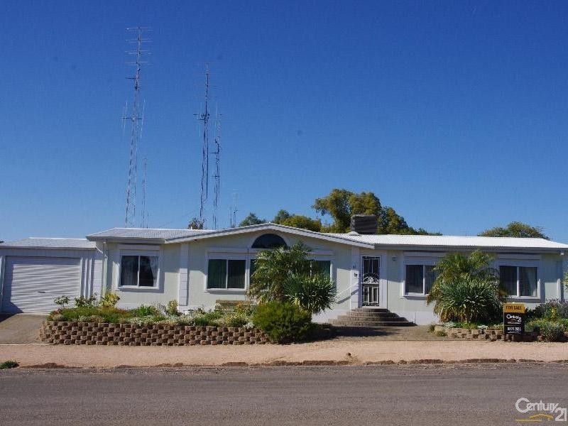 11 Gardiner Street, Moonta SA 5558