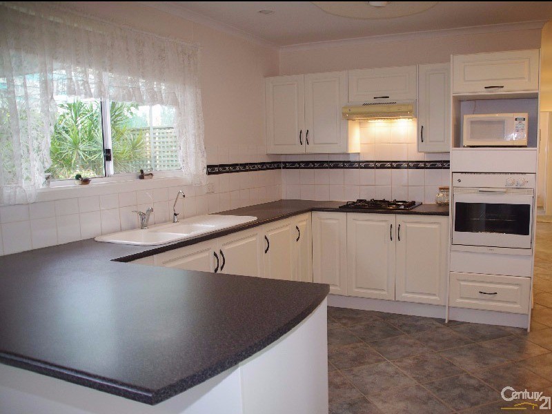 11 Gardiner Street, Moonta SA 5558