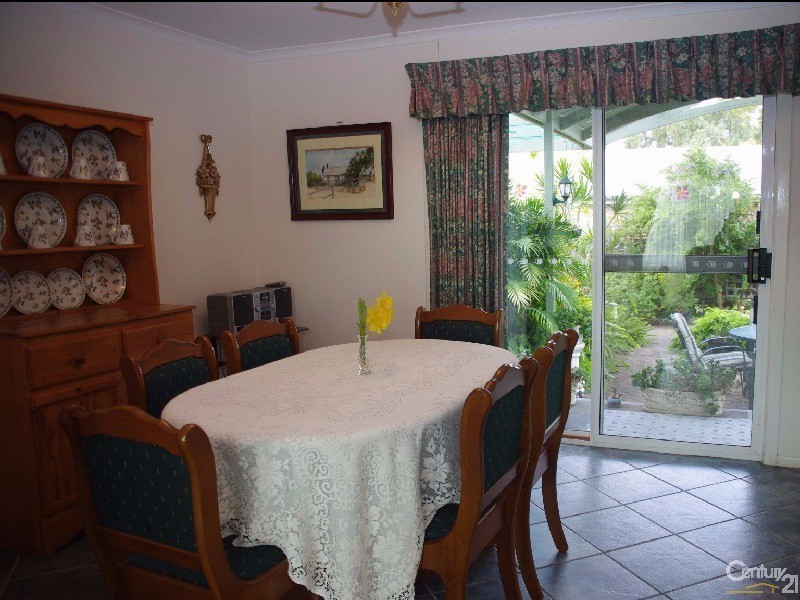 11 Gardiner Street, Moonta SA 5558